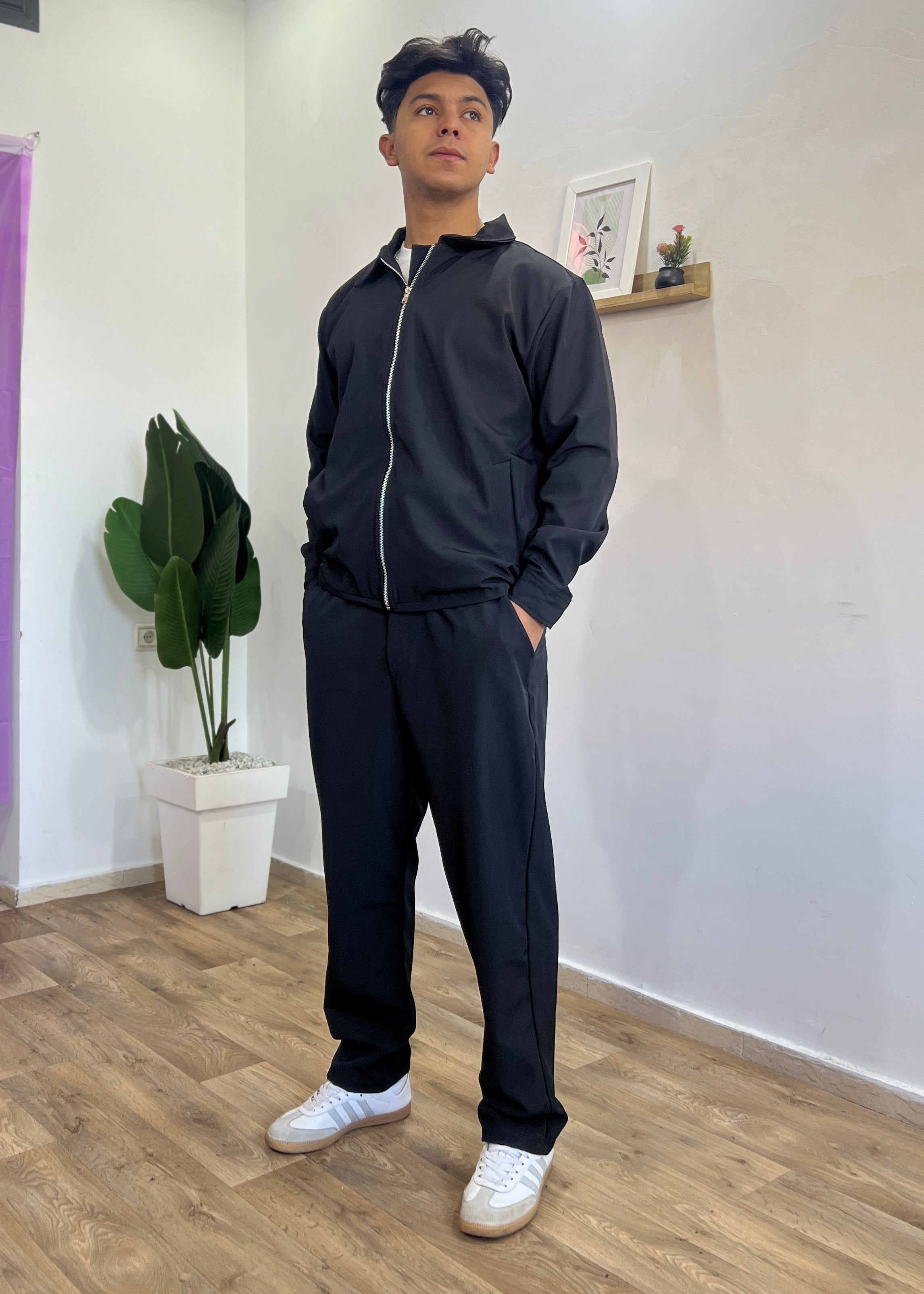 Velaro Essential Ensemble