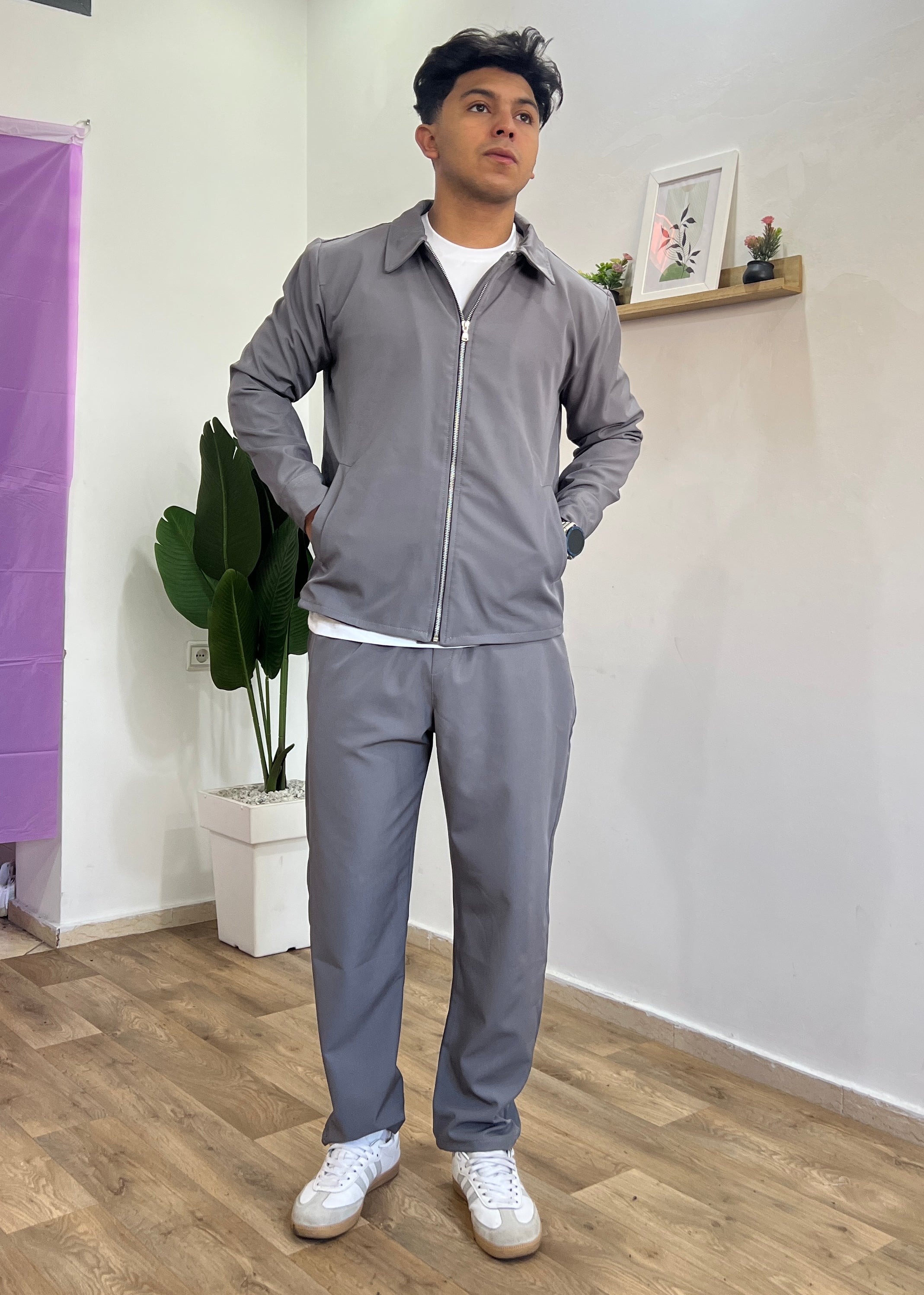 Velaro Essential Ensemble